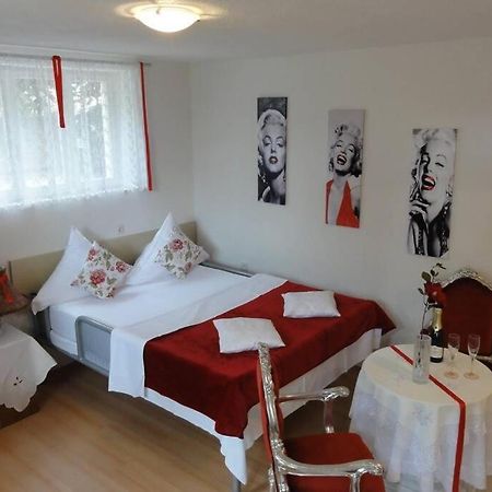 Croatia Zadar Borik Paar Apartment Studio garden view Number 1 Bagian luar foto