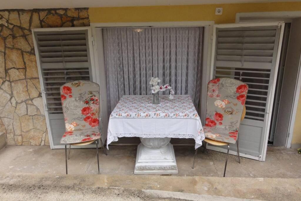 Croatia Zadar Borik Paar Apartment Studio garden view Number 1 Bagian luar foto